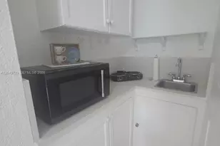10861 NW 22nd Ct, Miami, FL 33167 - Photo 7