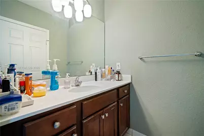 8915 SW 19th St, Miramar, FL 33025 - Photo 17