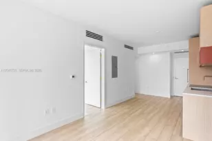 90 NE 32nd St, Miami, FL 33137 - Photo 9