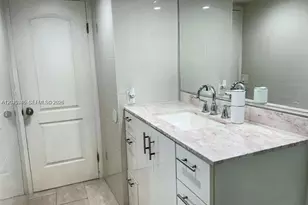 1351 NE Miami Gardens Dr, Miami, FL 33179 - Photo 13