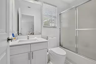 981 Waterside Cir, Weston, FL 33327 - Photo 43