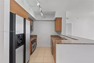 335 S Biscayne Blvd, Miami, FL 33131 - Photo 15