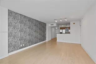 335 S Biscayne Blvd, Miami, FL 33131 - Photo 9