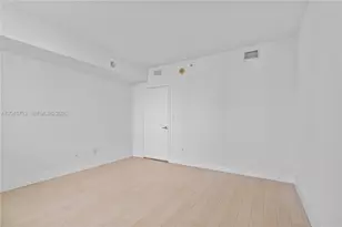335 S Biscayne Blvd, Miami, FL 33131 - Photo 23