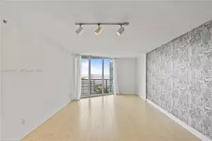 335 S Biscayne Blvd, Miami, FL 33131 - Photo 5
