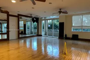 19501 W Country Club Dr, Aventura, FL 33180 - Photo 11