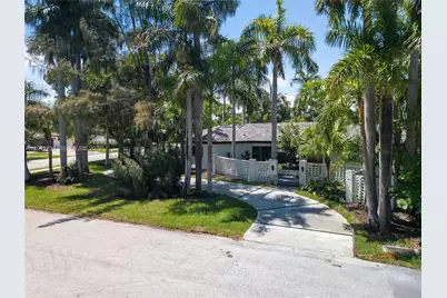 2500 Bayview Dr, Fort Lauderdale, FL 33305 - Photo 77