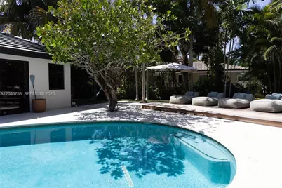 2500 Bayview Dr, Fort Lauderdale, FL 33305 - Photo 59