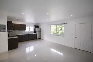 552 NE 61st St, Miami, FL 33137 - Photo 3