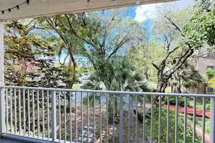 8411 NW 8th St, Miami, FL 33126 - Photo 7