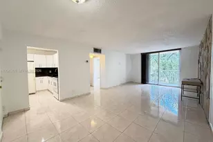8411 NW 8th St, Miami, FL 33126 - Photo 5