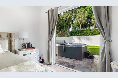 123 SW 164th Ave, Pembroke Pines, FL 33027 - Photo 27