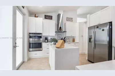 123 SW 164th Ave, Pembroke Pines, FL 33027 - Photo 13