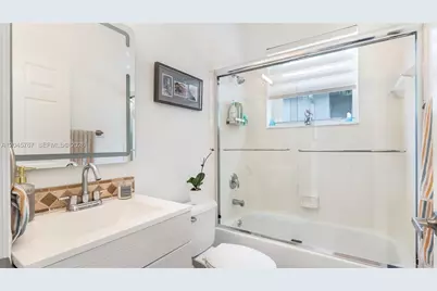 123 SW 164th Ave, Pembroke Pines, FL 33027 - Photo 37