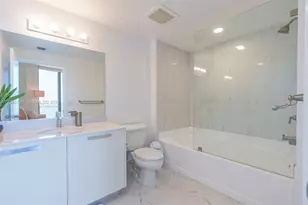 601 NE 36th St, Miami, FL 33137 - Photo 17