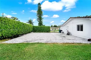 11632 SW 127th Terrace, Miami, FL 33176 - Photo 43