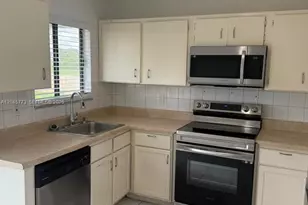 798 SW Claudia Ave, Port Saint Lucie, FL 34953 - Photo 3