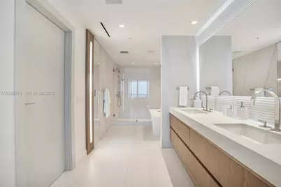 3801 Collins Ave #1503, Miami Beach, FL 33140 - Photo 27