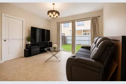 3512 SW 171st Ave, Miramar, FL 33027 - Photo 5