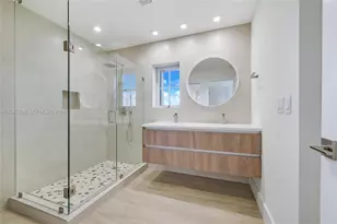 120 Salamanca Ave, Coral Gables, FL 33134 - Photo 17