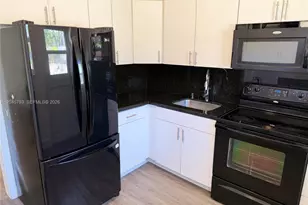 13215 NE 6th Ave, North Miami, FL 33161 - Photo 19