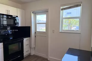 13215 NE 6th Ave, North Miami, FL 33161 - Photo 17