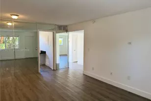 13215 NE 6th Ave, North Miami, FL 33161 - Photo 15