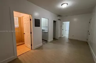 1051 NW 2nd St, Miami, FL 33128 - Photo 7