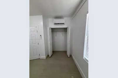 1051 NW 2nd St #15, Miami, FL 33128 - Photo 5