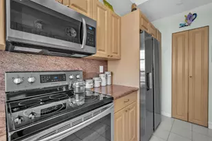 19101 Mystic Pointe Dr, Aventura, FL 33180 - Photo 19