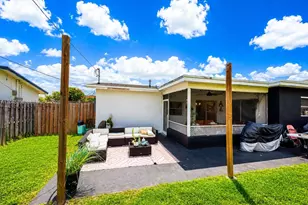 9160 NW 26th Pl, Sunrise, FL 33322 - Photo 35