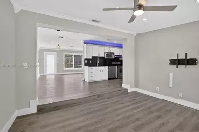 1300 N 70th Ter, Hollywood, FL 33024 - Photo 15