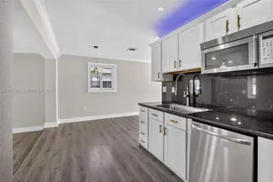1300 N 70th Terrace, Hollywood, FL 33024 - Photo 11