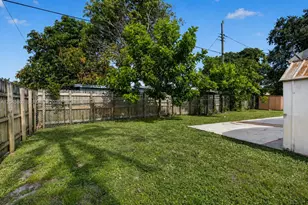 1300 N 70th Terrace, Hollywood, FL 33024 - Photo 9