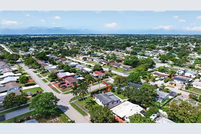 1300 N 70th Ter, Hollywood, FL 33024 - Photo 43