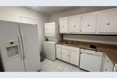 4848 NW 24th Ct #416, Lauderdale Lakes, FL 33313 - Photo 1