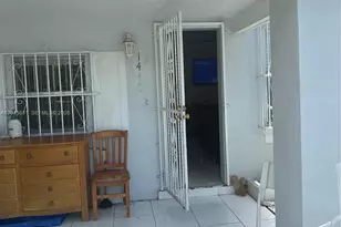 1445 NE 174th St, North Miami Beach, FL 33162 - Photo 25