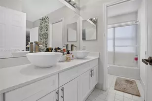 981 Waterside Cir, Weston, FL 33327 - Photo 45