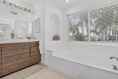 981 Waterside Cir, Weston, FL 33327 - Photo 29
