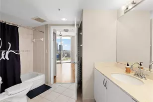 1750 N Bayshore Dr, Miami, FL 33132 - Photo 15
