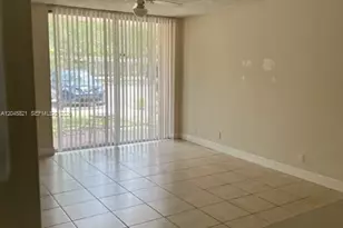 10717 Cleary Blvd, Plantation, FL 33324 - Photo 3