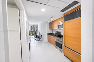 475 Brickell Ave, Miami, FL 33131 - Photo 7