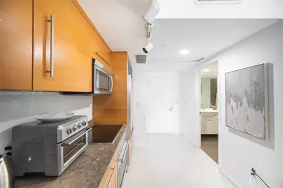 475 Brickell Ave #2010, Miami, FL 33131 - Photo 5