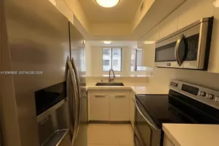 8205 SW 152nd Ave, Miami, FL 33193 - Photo 9