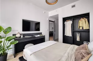 20 NE 11th St, Miami, FL 33132 - Photo 11