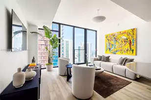 20 NE 11th St, Miami, FL 33132 - Photo 3