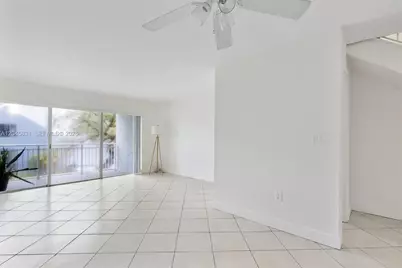 9369 Fontainebleau Blvd #J225, Miami, FL 33172 - Photo 3