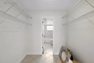 9369 Fontainebleau Blvd, Miami, FL 33172 - Photo 11