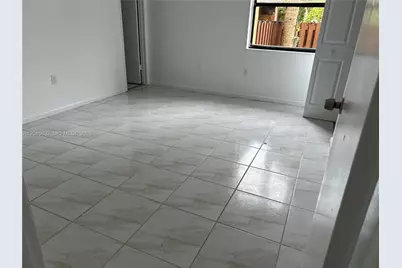 301 W Park Dr #101-11, Miami, FL 33172 - Photo 19