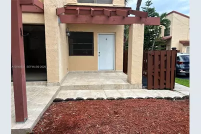 301 W Park Dr #101-11, Miami, FL 33172 - Photo 1